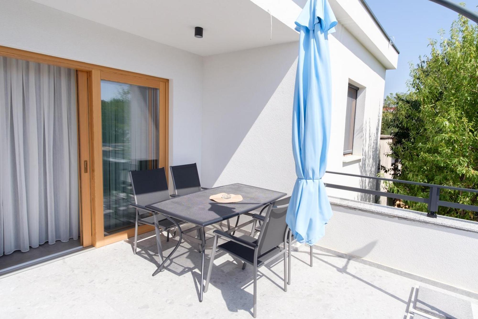 Apartments Grape بيروفاتش المظهر الخارجي الصورة